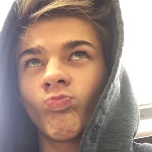 Meet your Posher, Tyler